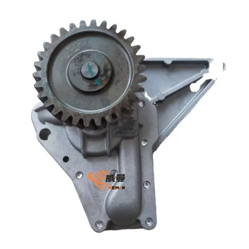 Diesel engine TD226B spare part 12166779 oil pump with good price
