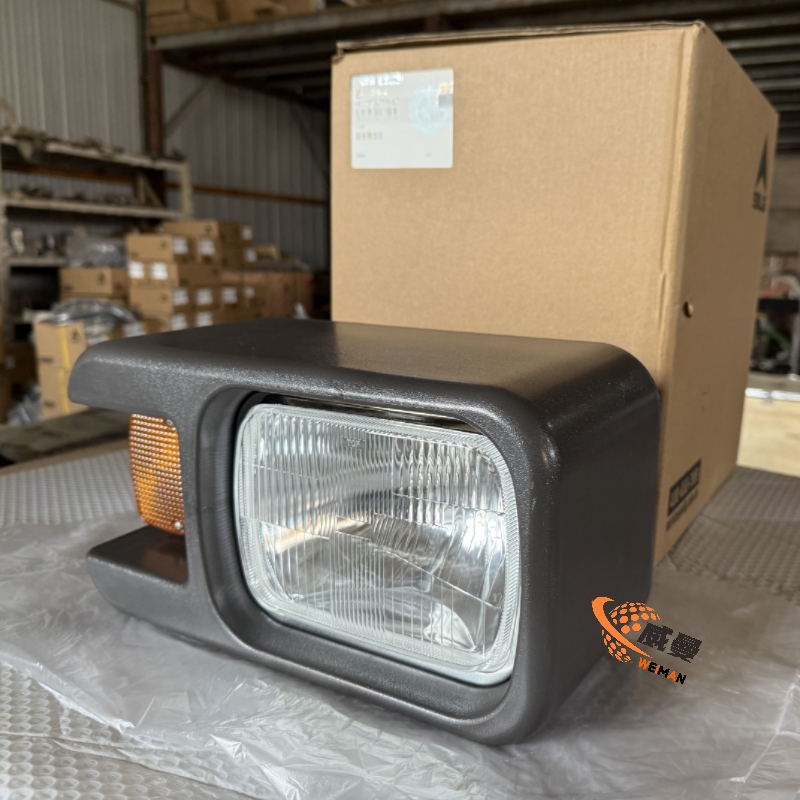 Front Right Combination Lamp LFRDH4-24V (Part No. 4130000543) - Reliable Multi-Functional Lighting